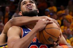 雷速体育-森林狼客场惊险击败活塞，唐斯表现出色