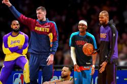 雷速体育官方-NBA球迷观赛热情高涨，球场气氛火爆的简单介绍