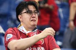 雷速体育直播官网-包含上港门将脱手送礼，造成惨痛失利遗憾的词条