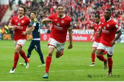 雷速体育电脑版官网-波鸿队在客场失利，球队需总结经验迎接未来的比赛