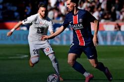 雷速体育比分直播-巴黎圣日耳曼豪取客场三分，稳固领先位置