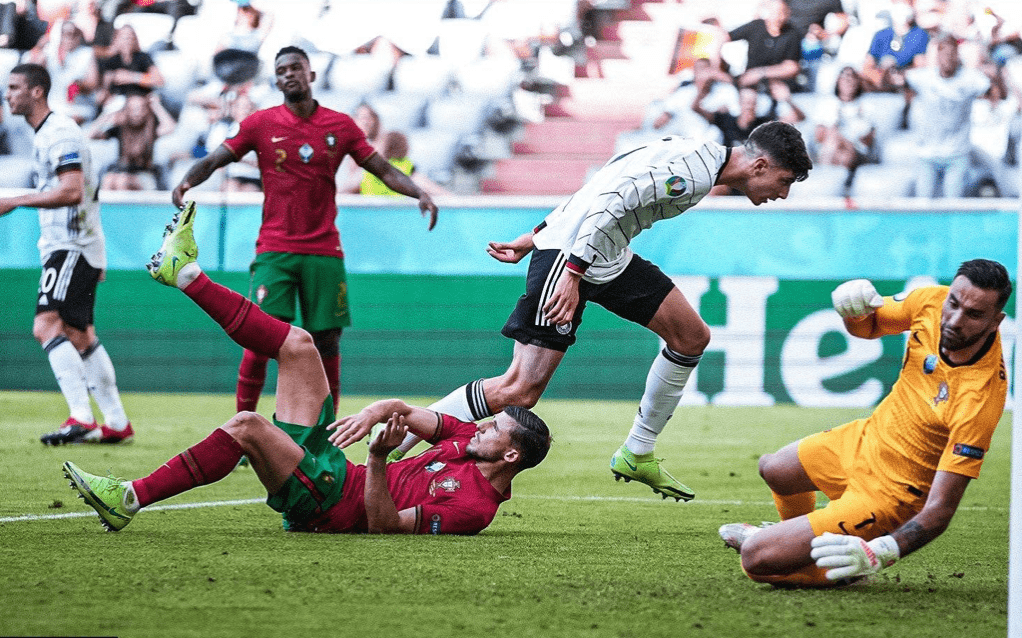 包含德国乒乓球队逆转英国乒乓球队，水谷隼打破历史纪录的词条